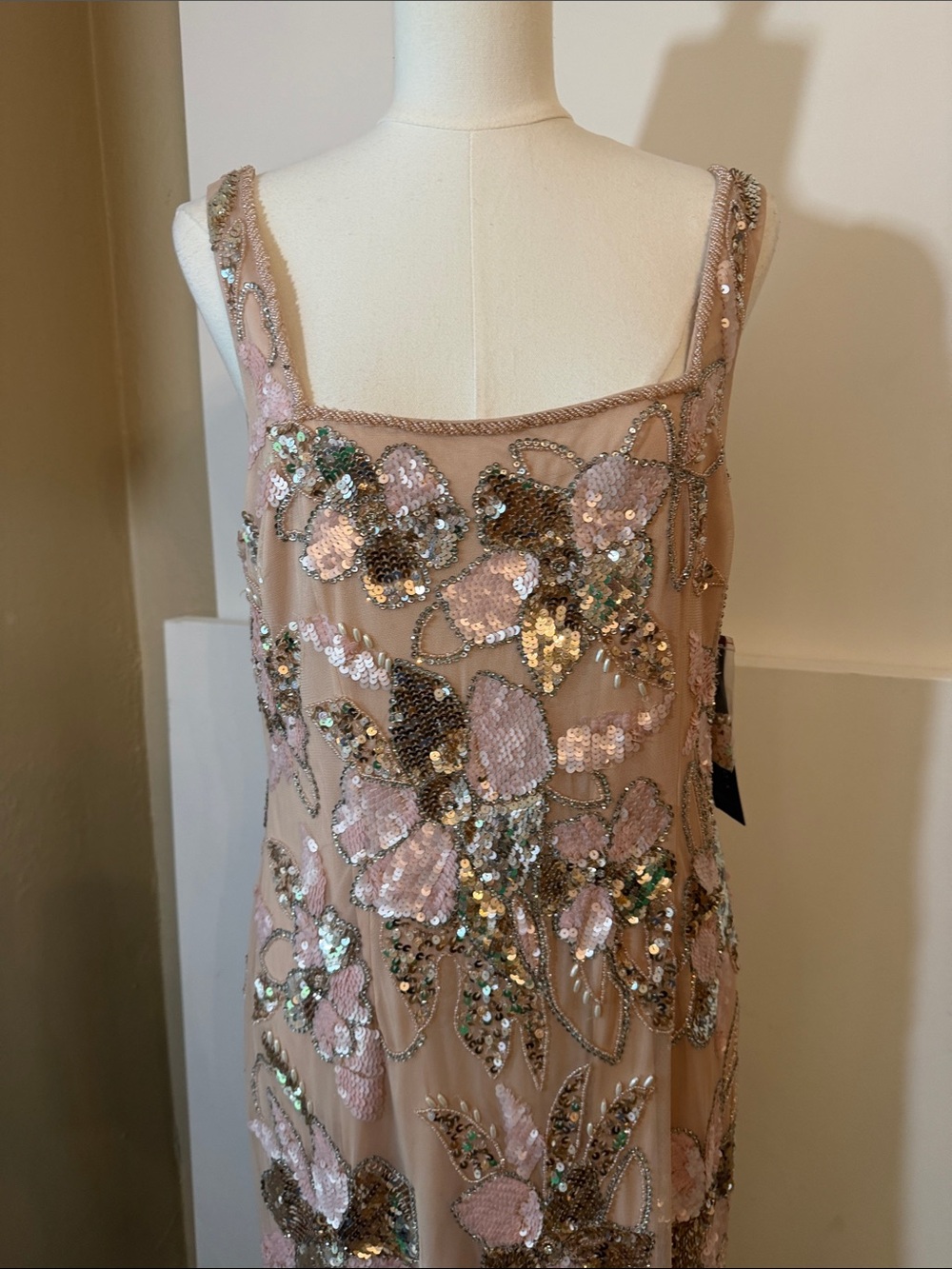 Aidan Mattox size 14 New w tags Floral  Beaded Sleeveless Gown blush pink - Picture 3 of 12